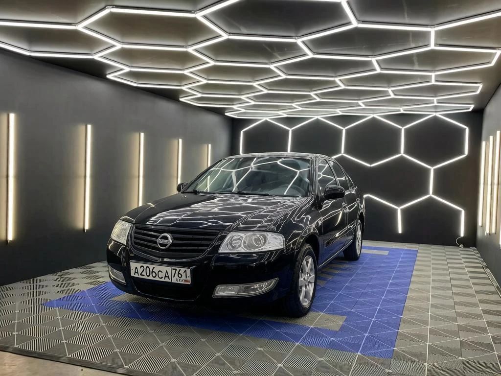 Nissan Almera