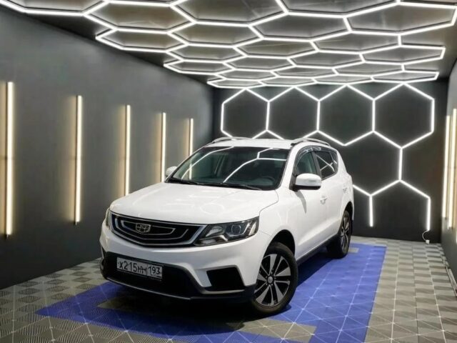 Geely Emgrand X7