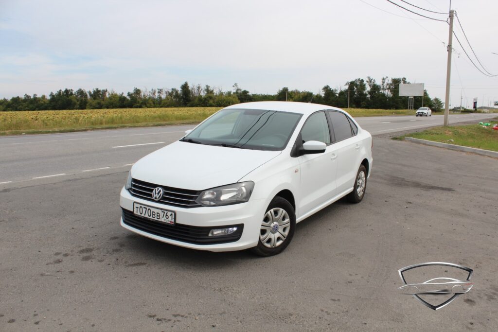 Volkswagen Polo 2017 вид спереди